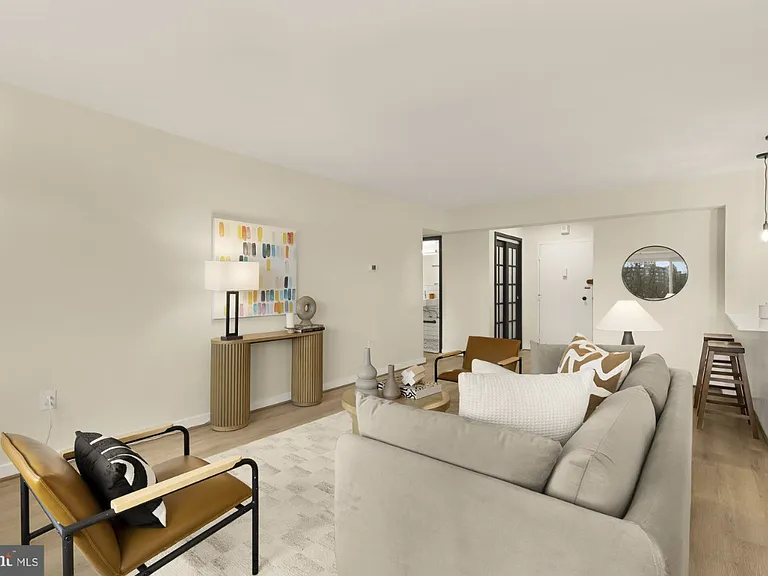 4201 Cathedral Ave NW #1009 — Photo 3
