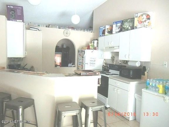 4th image of 8477 English Oak Dr