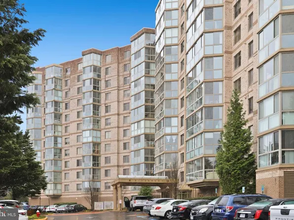 19385 Cypress Ridge Ter Unit 510, Lansdowne, VA 20176