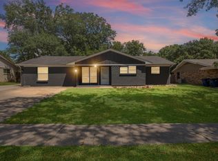 2410 Linda Dr, Ennis, TX 75119