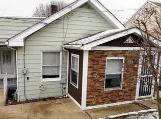 353 Pershing Ave, Houston, PA 15342