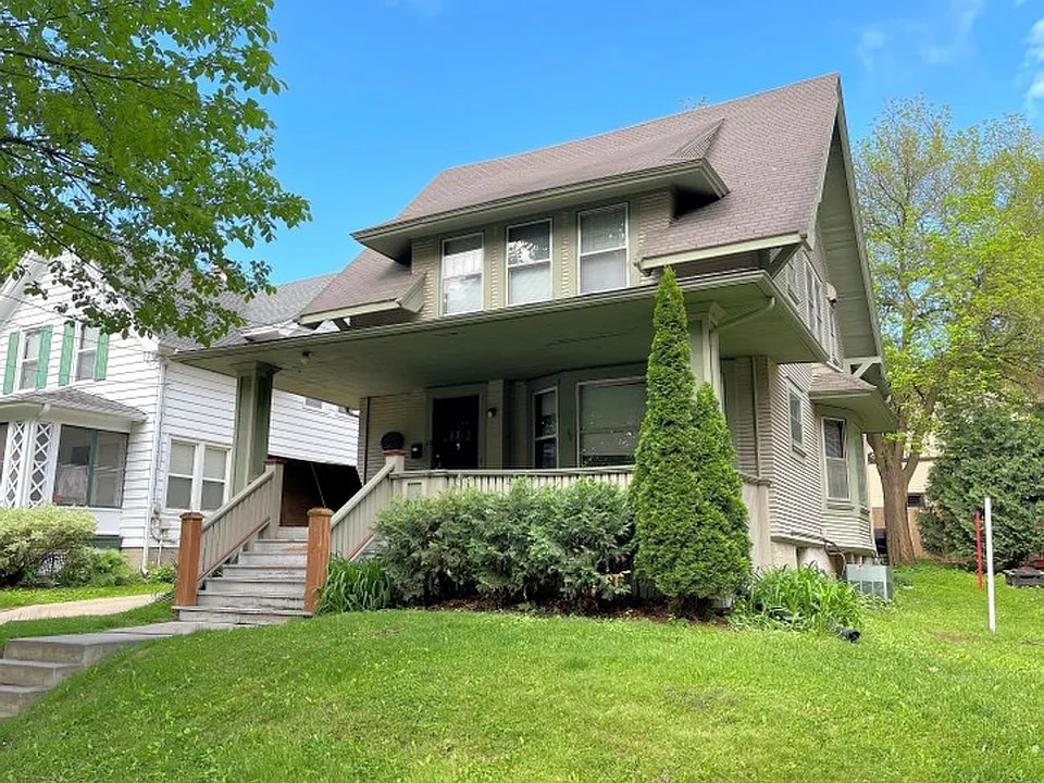 10 Lathrop St