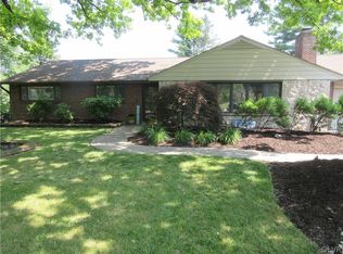 1440 Oakwood Dr, Bethlehem, PA 18017