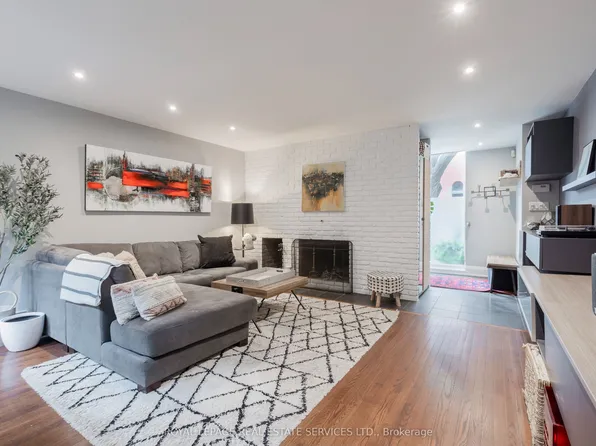 73 Berkeley St, Toronto, ON M5A 2W5