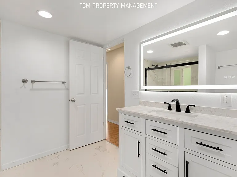 14102 NE 78th Ct — Photo 10