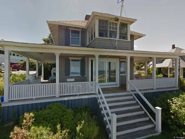 4 Diamond Ave, Gloucester, MA 01930