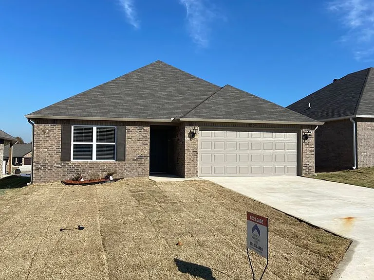 2509 Grand Ln — Photo 3