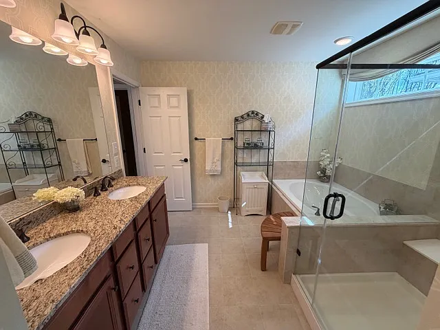528 Kerry Ct — Photo 10