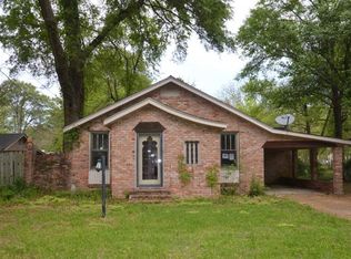 710 Yale St, Cleveland, MS 38732