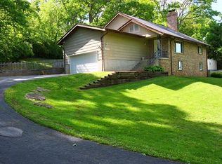 1265 Nolan Rd, Fenton, MO 63026