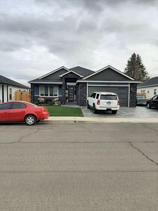 255 Oak Crest Way, Medford, OR, 97501
