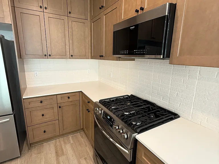 2762 E Tamarind Dr — Photo 10