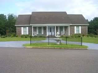 207 Jim Bob Kelly Rd, Geneva, AL 36340