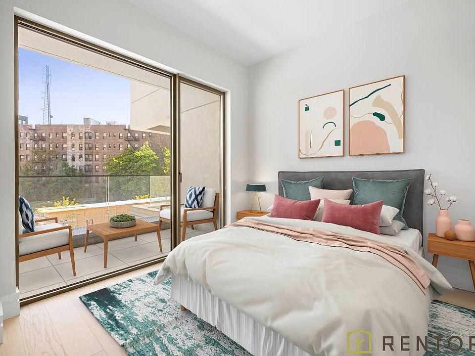 1st image of 960 Franklin Ave #241