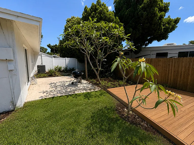 1812 47th Avenue Dr W — Photo 10