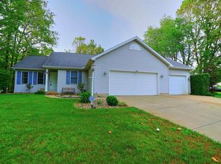 10875 Pewamo Dr, Osceola, IN 46561