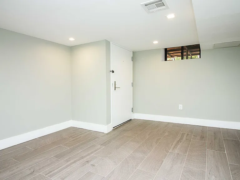 2025 Grove St #1L — Photo 11