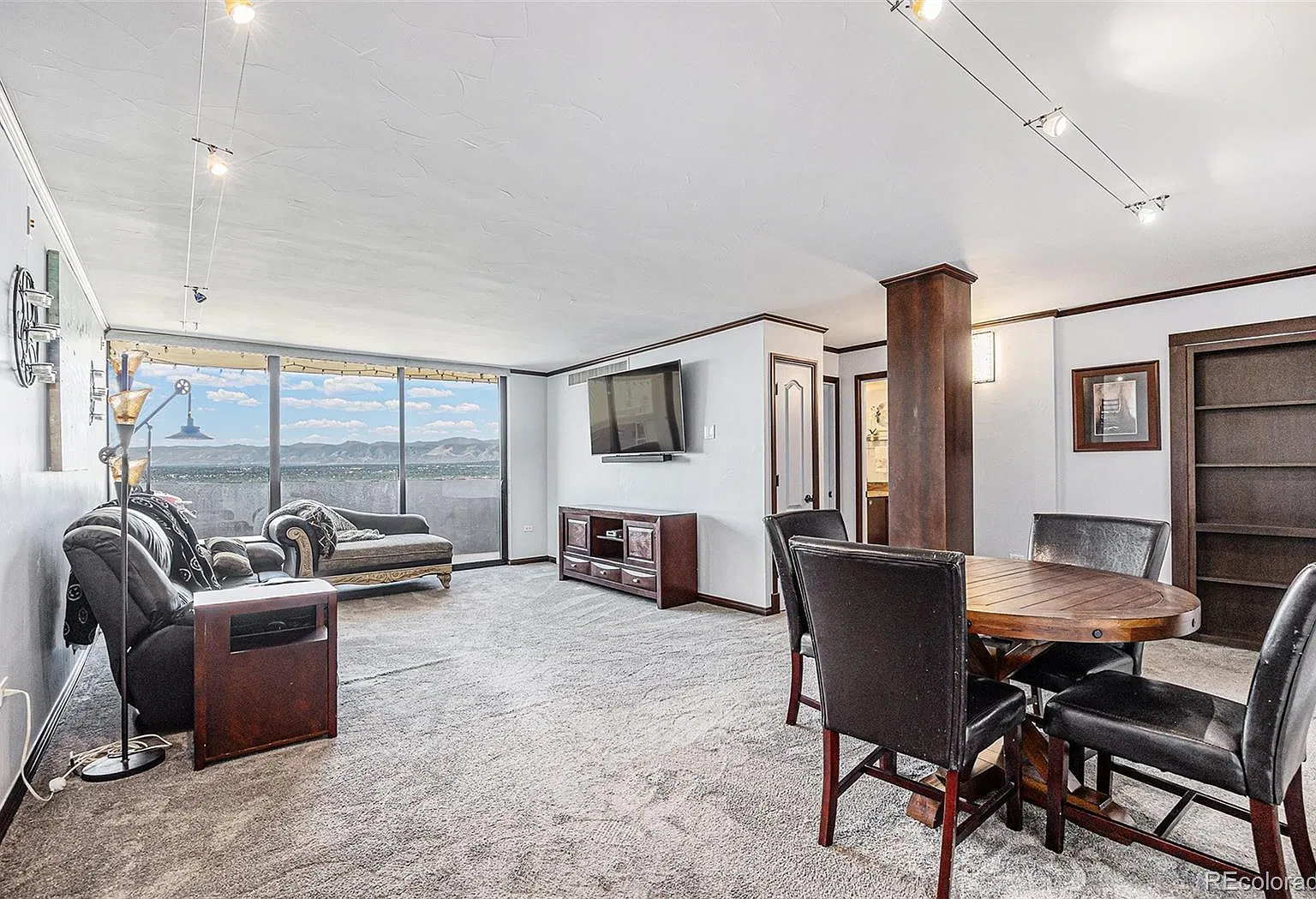 Brooks Tower — Photo 2