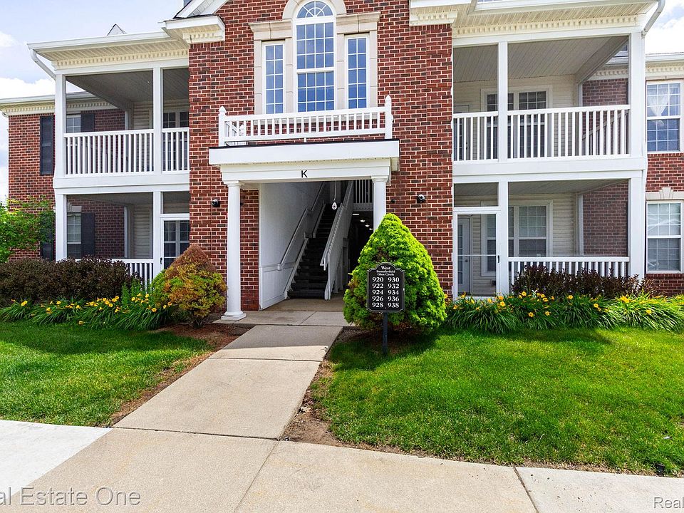 1st image of 934 W Summerfield Glen Cir