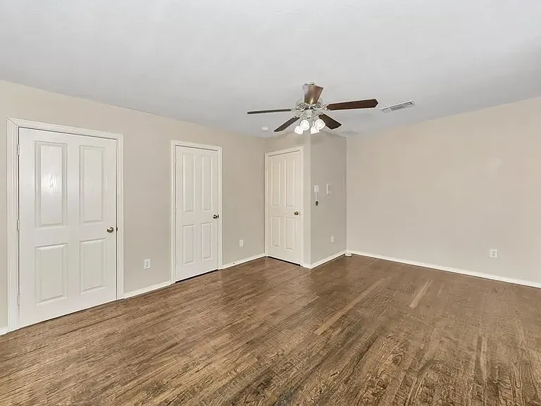 8517 Woodlake Cir — Photo 15