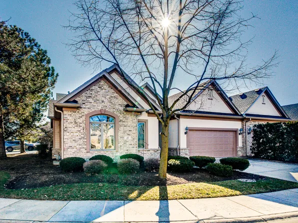 27 Laughry Ln, Palos Park, IL 60464