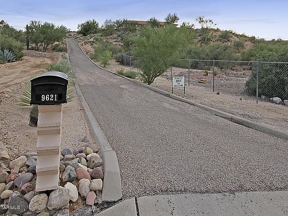 5th image of 9621 N Calle Loma Linda