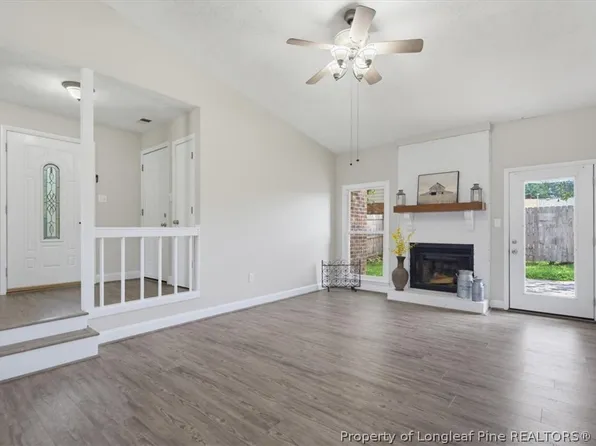 6941 Melbourne Dr, Fayetteville, NC 28314