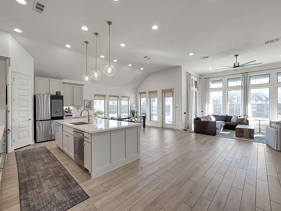 4th image of 17801 Parnassum Path