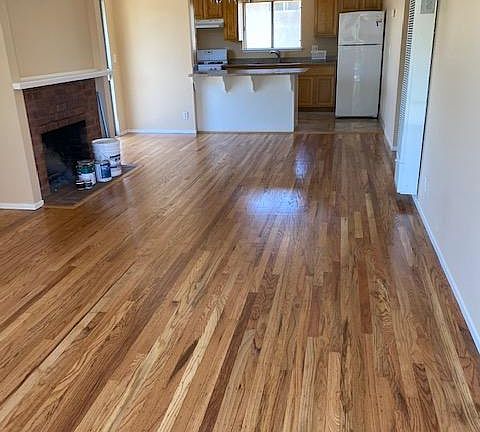 3rd image of 1090A Iris St