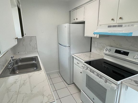 2nd image of 1041 NW 7th Ter