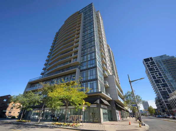 530 Saint Clair Ave W #1404, Toronto, ON M6C 0A2