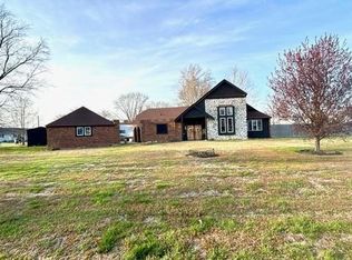 106 W 4th St, Hoffman, IL