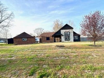 106 W 4th St, Hoffman, IL, 62250