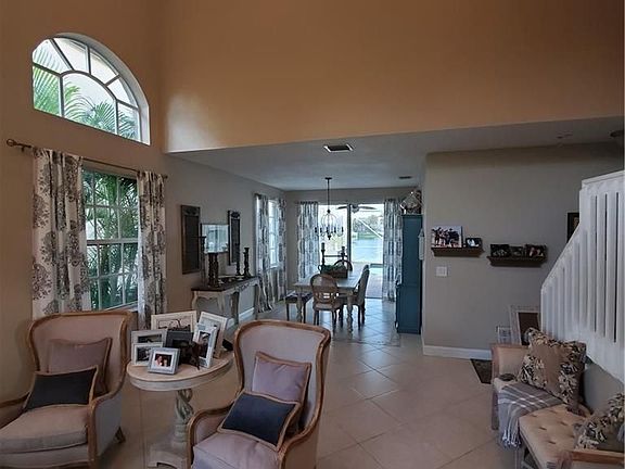 5th image of 15742 NW 10th St