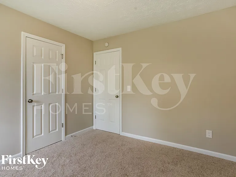 88 Ravenwood Ln — Photo 15