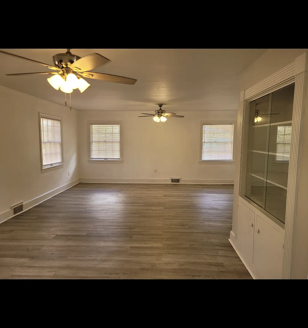 391 Robinhood Rd — Photo 4