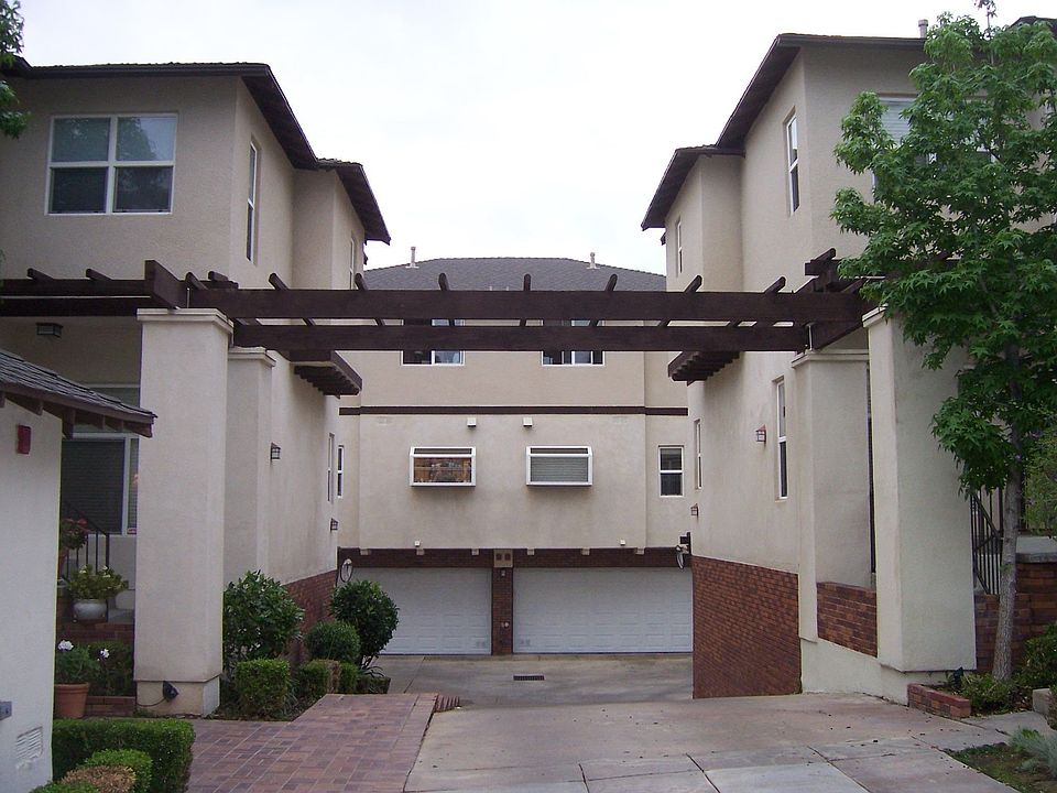 1st image of 77 Sierra Madre Blvd #6