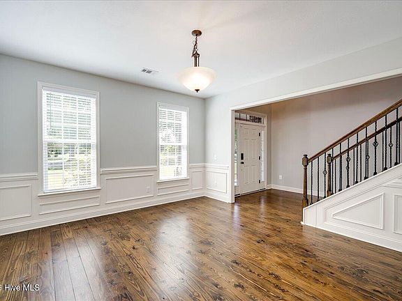 3rd image of 232 Shady Oak Lane