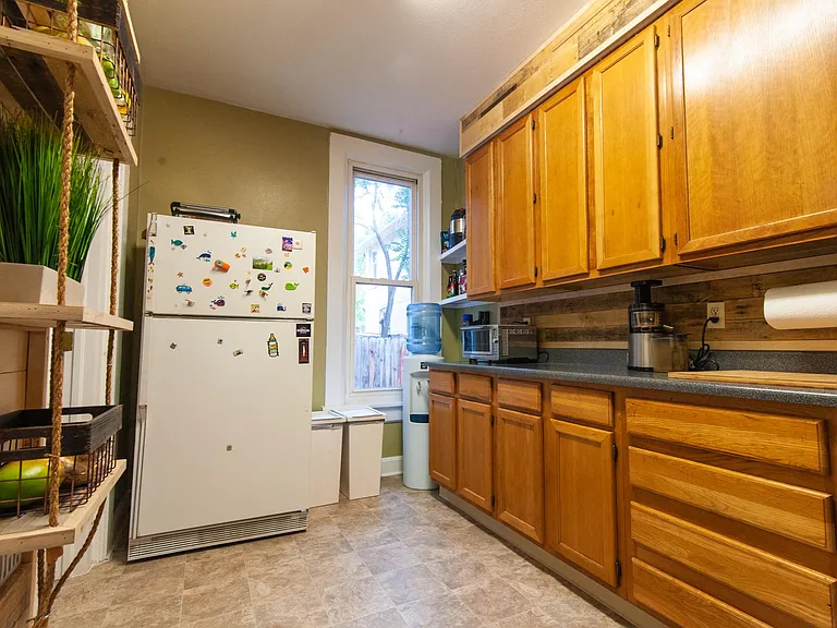 1112 N Washington St #1 — Photo 8