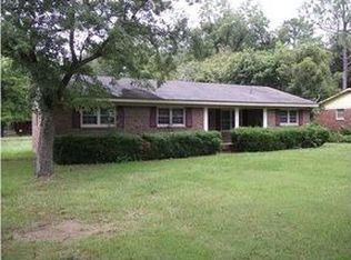 599 Henson Dr, Albany, GA 31705