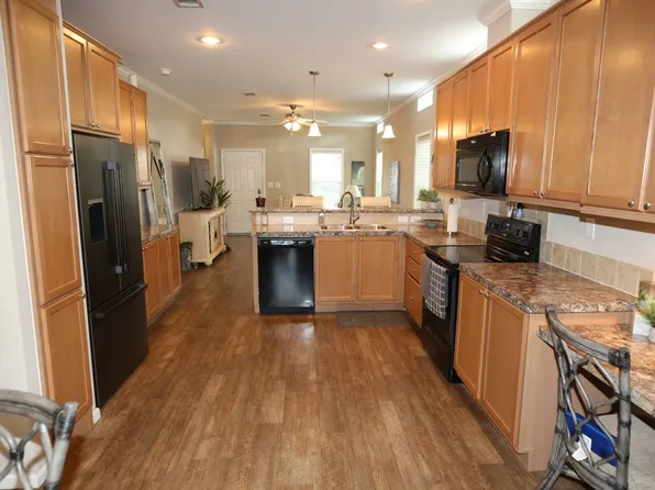 8775 20th St, Vero Beach, FL 32966