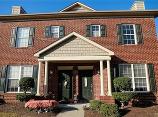 1033 Farrcroft Way, Virginia Beach, VA 23455