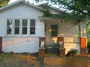 423 E 5th St, Centralia, IL 62801