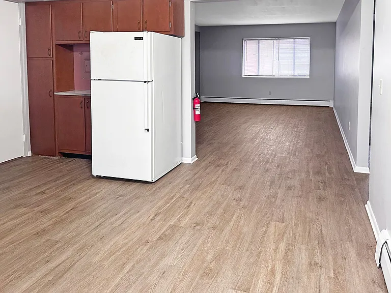 2843 S Burdick St #B — Photo 9