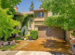 9423 Windy River Ln, Elk Grove, CA 95758