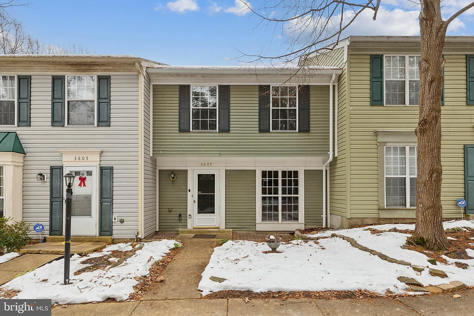 3607 Kempsford Field Pl photo 1
