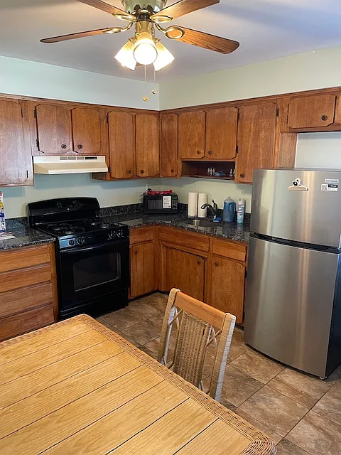 3 bed, 600 sqft, $2,750 — Photo 4