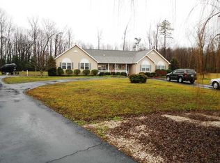 137 Holly Ct, Lottsburg, VA