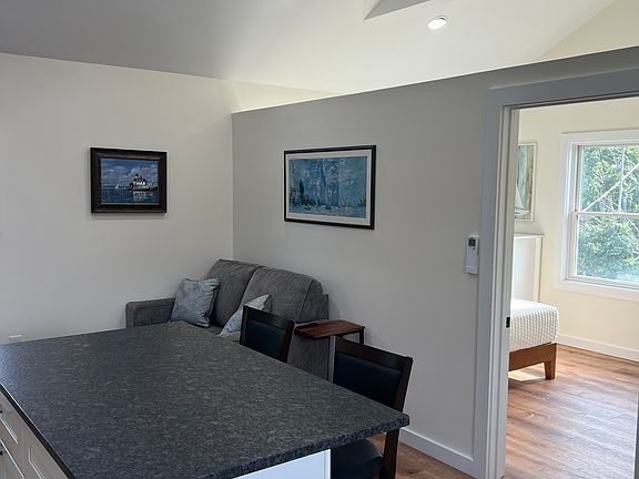 4th image of 21 Murphy Cir #A