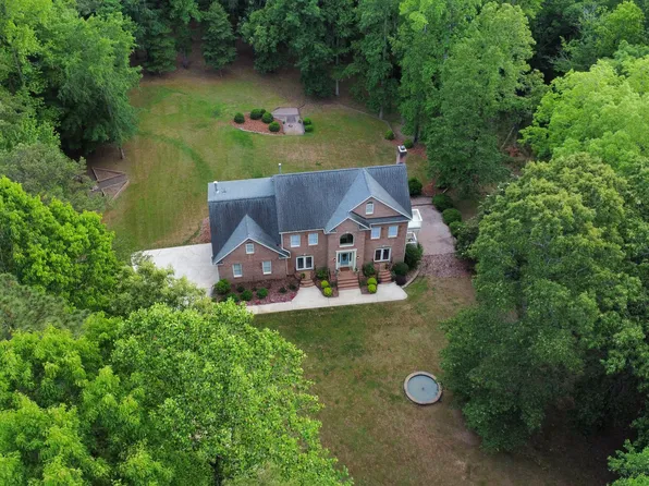 7433 Tynewind Dr, Wake Forest, NC 27587